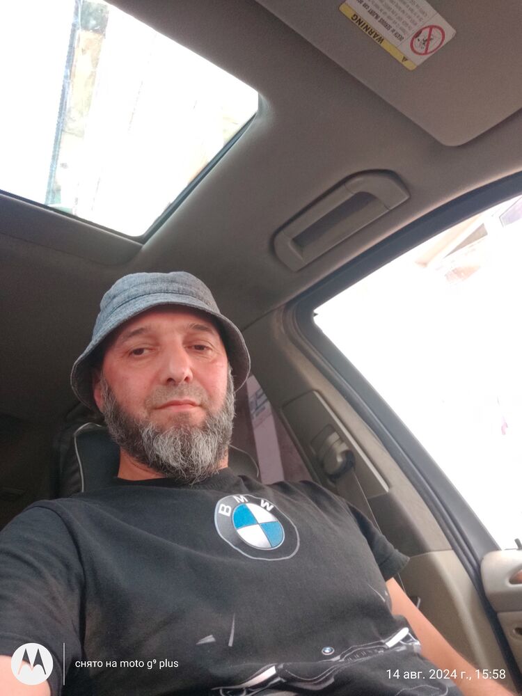  52078457  , 49 ,    
