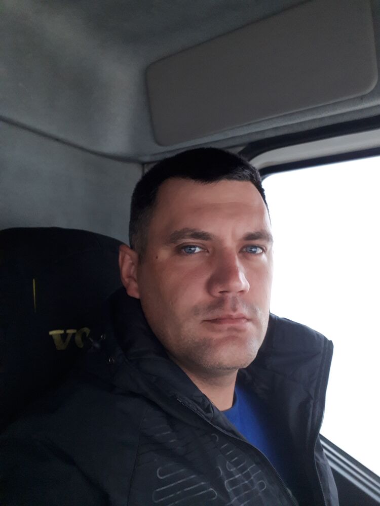  44188057  , 40 ,    