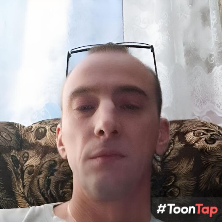  40465917  Viktor, 49 ,    