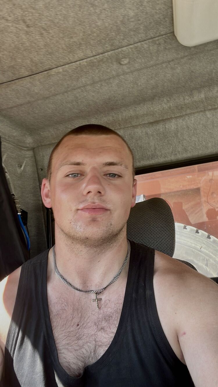  46051557  , 24 ,    