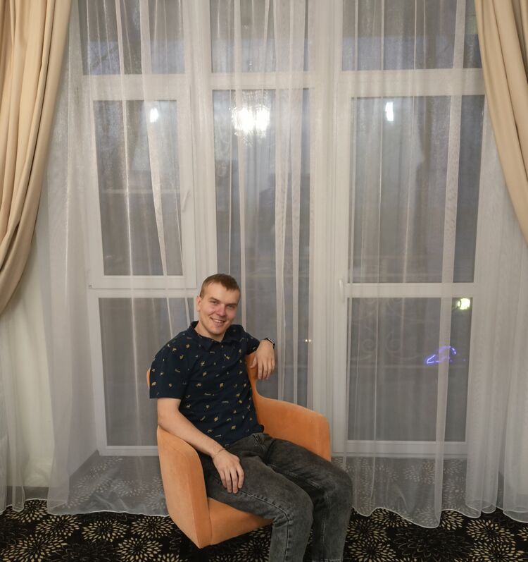 ,   Dima, 24 ,   ,   