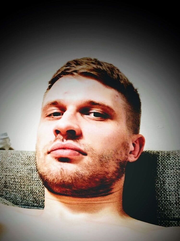  27504477  , 32 ,     