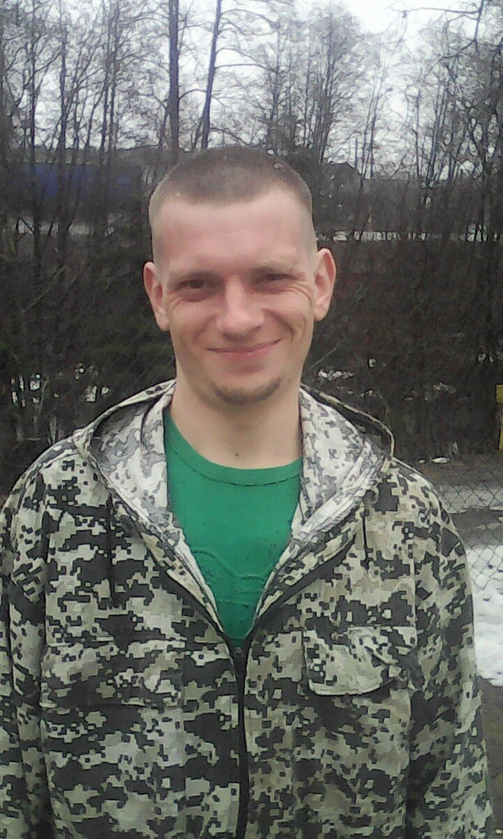  9865307  Dmitrii, 35 ,    