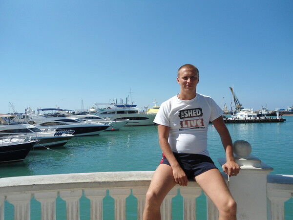  4706957  Bujhm, 40 ,    