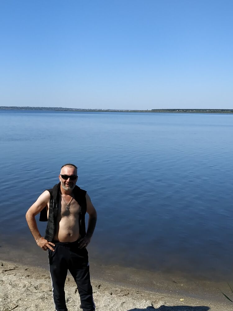  23566187  Giorgi, 42 ,    