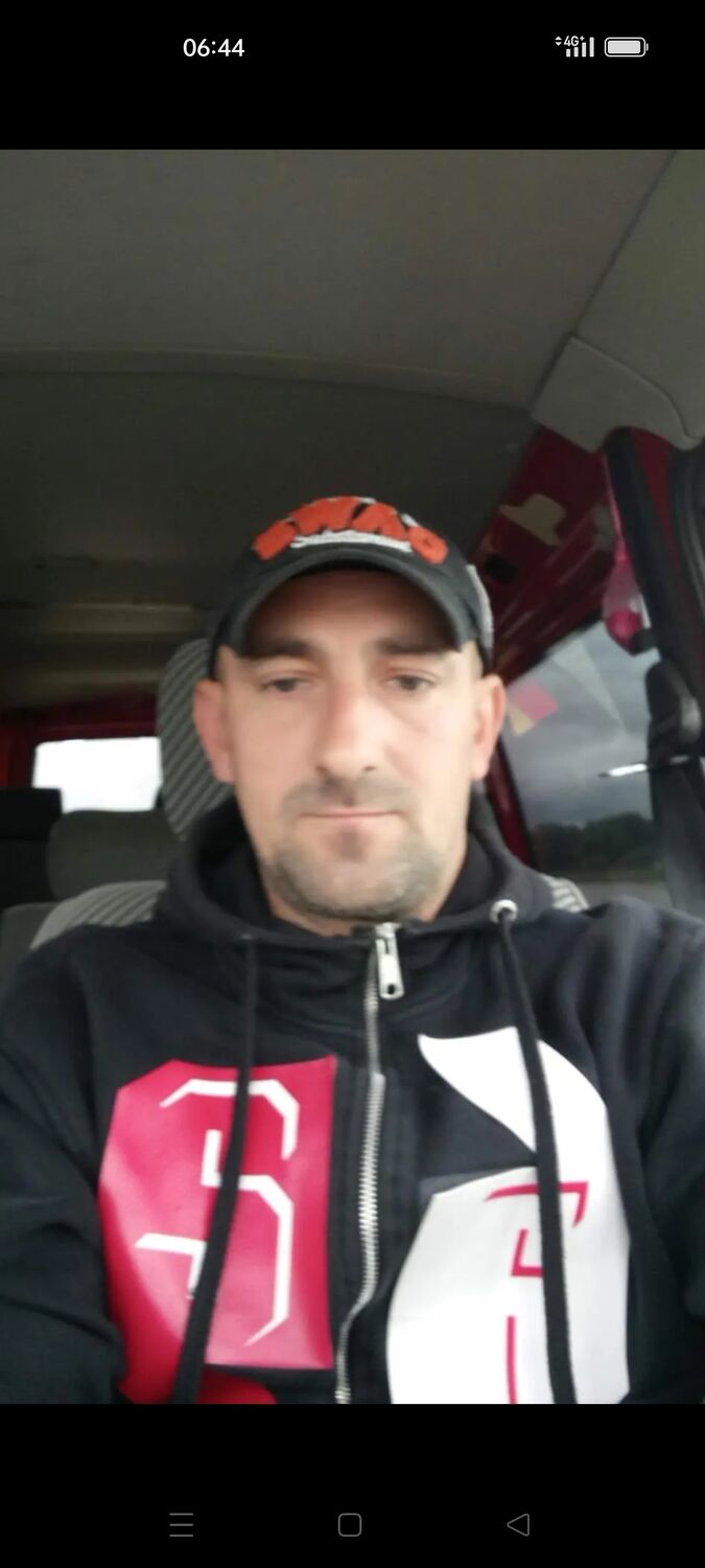  41810447  , 45 ,    