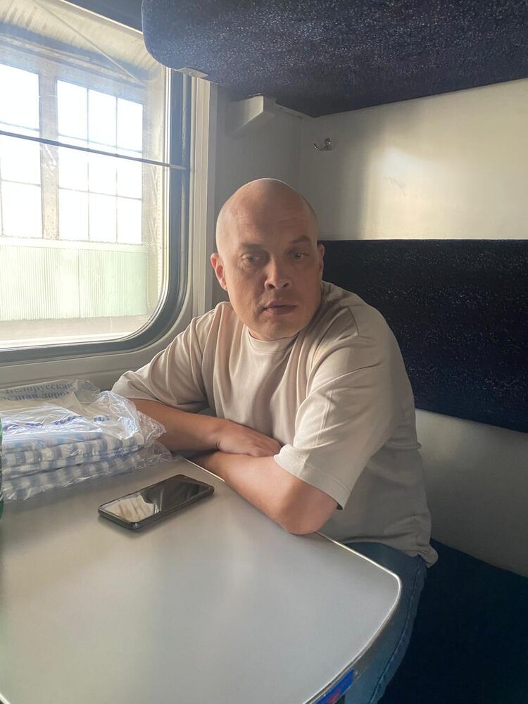  -,   , 44 ,   ,   
