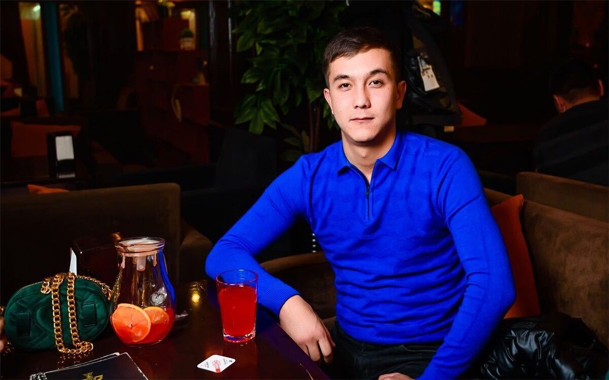  12335537  Beka, 37 ,    