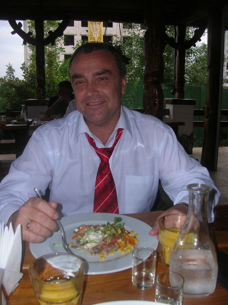 4857517  Igor, 62 ,    