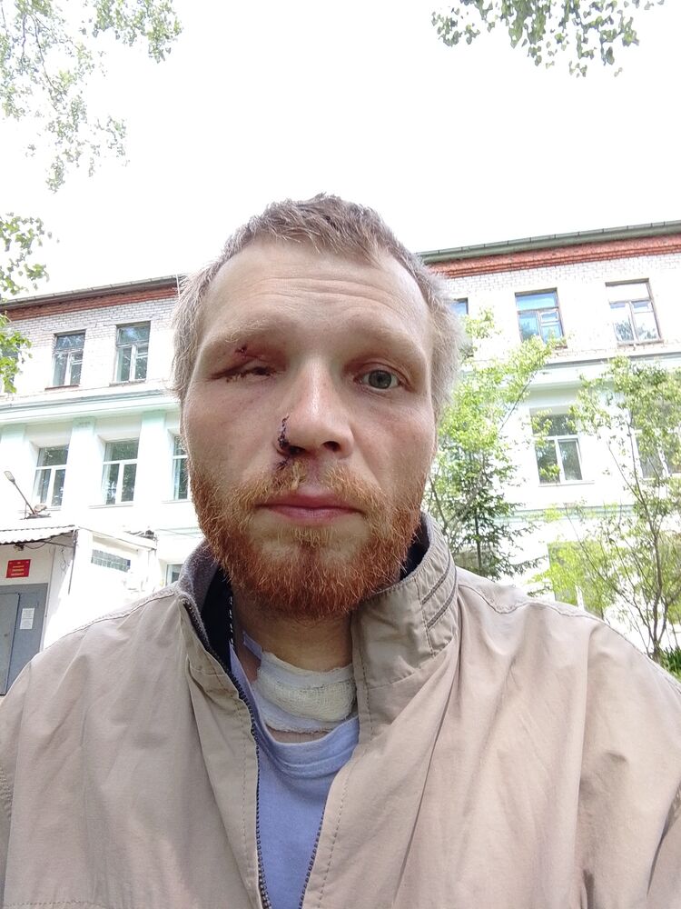  43855347  Andrei, 38 ,    