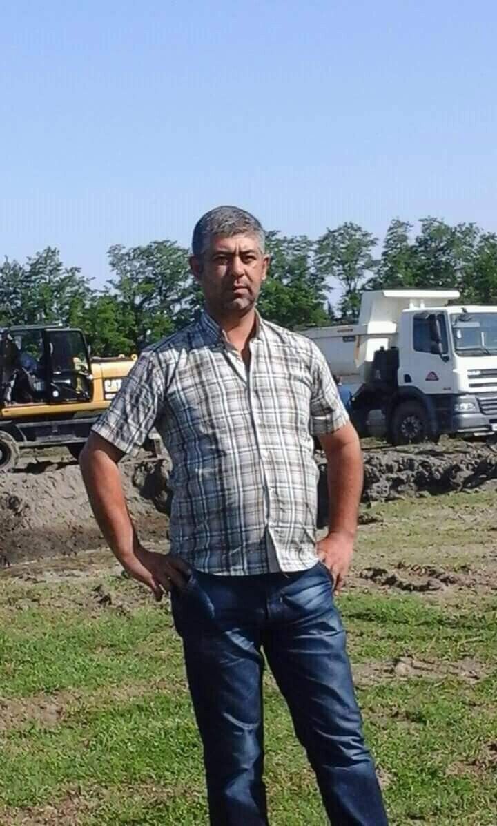  19916527  Osman, 44 ,    