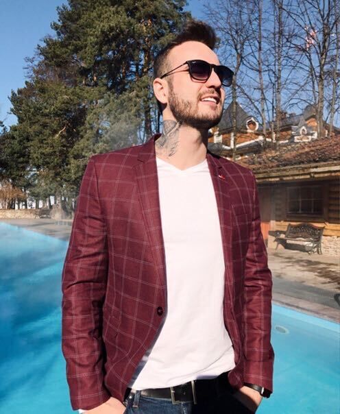  41968137  , 38 ,    -