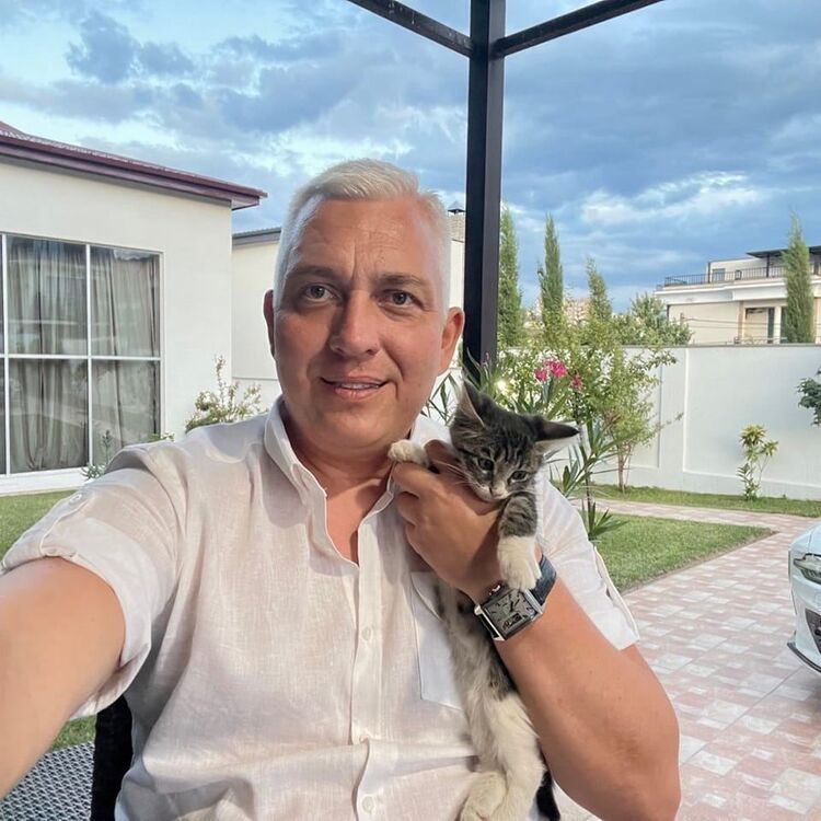  48386587  Ivan Georgie, 57 ,    Elin Pelin