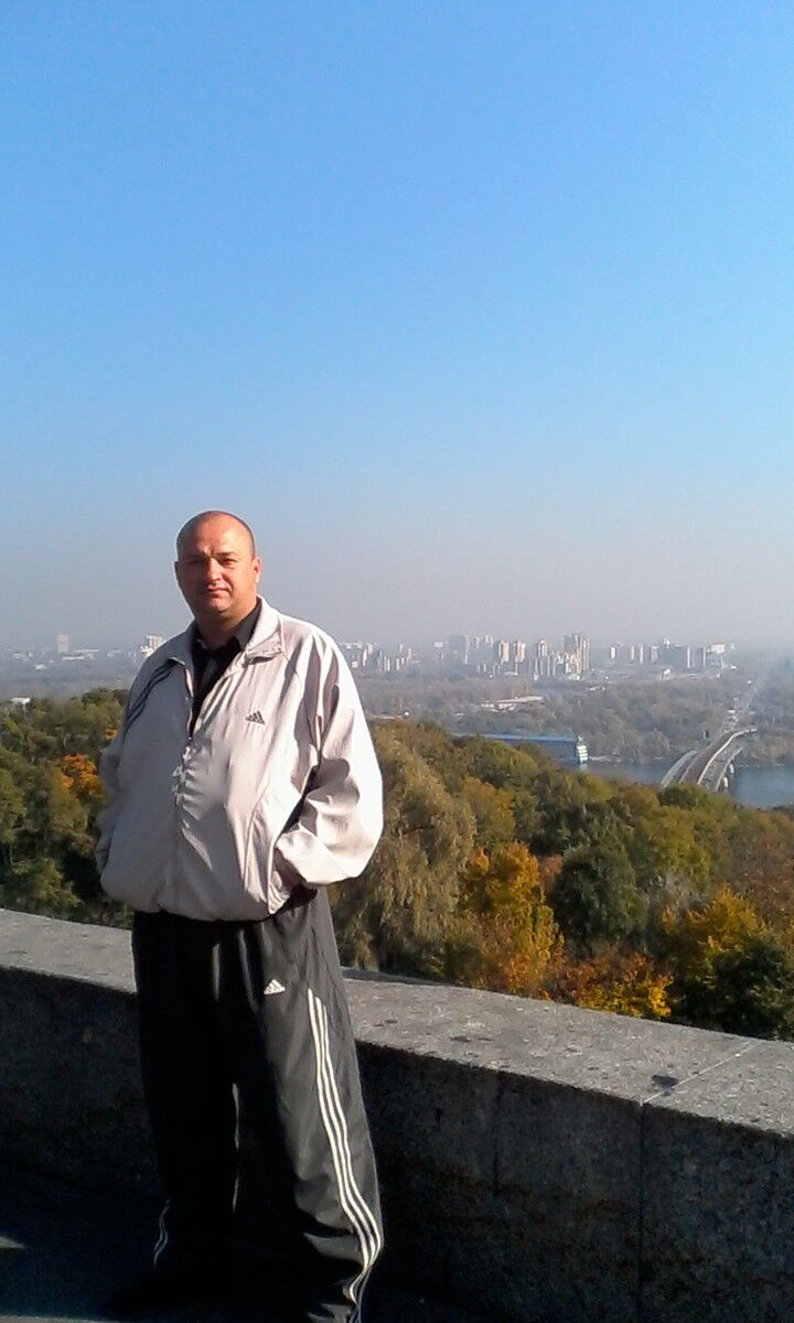  5394567  Slava, 49 ,    