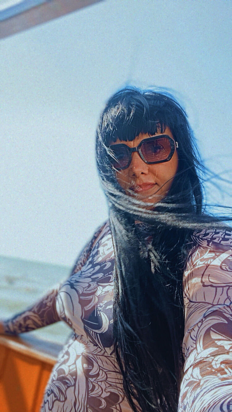  -,   Angel, 51 ,   ,   , c 