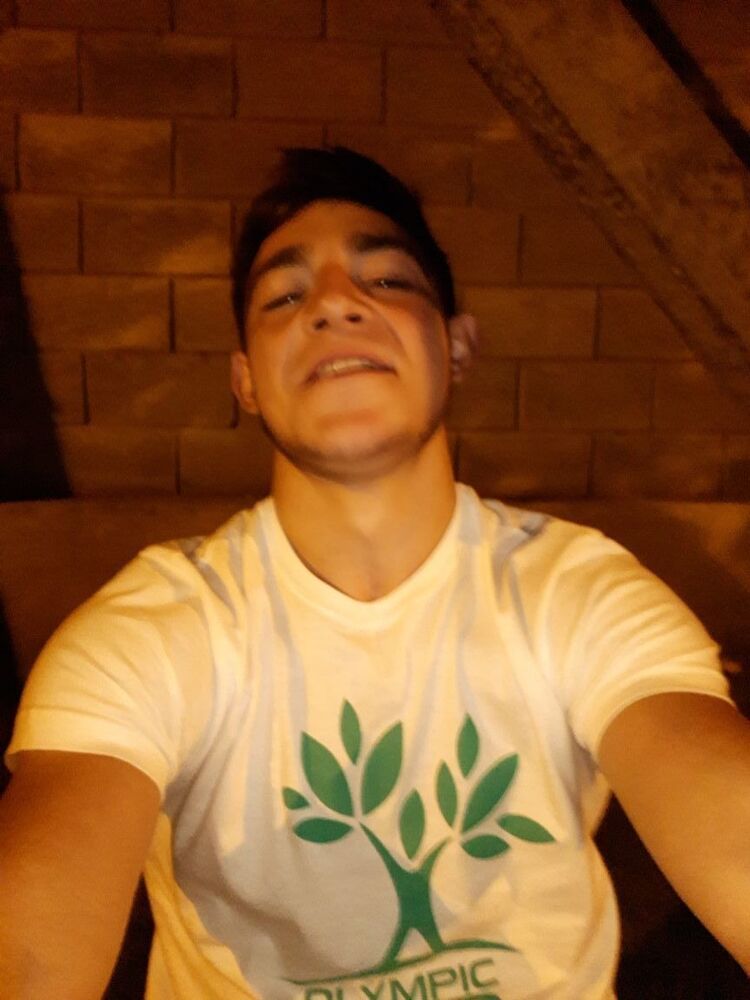  10597607  Dima, 26 ,    