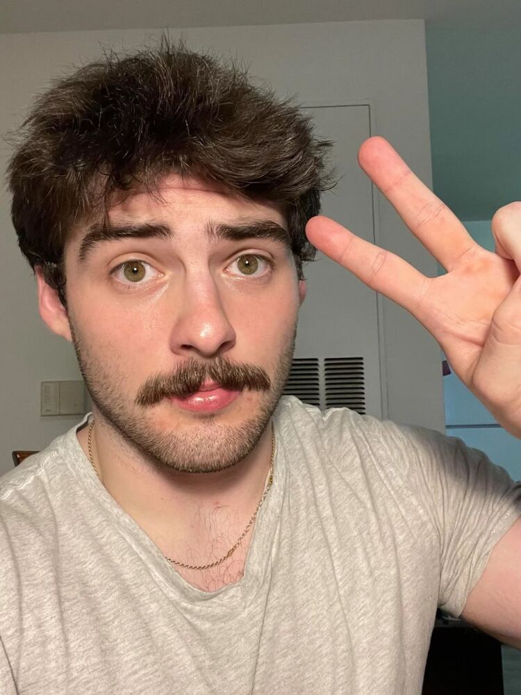  -,   Alex, 27 ,   ,   , 