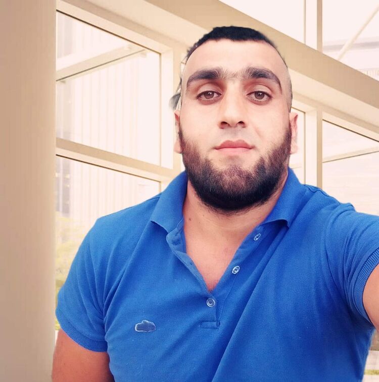  ,   Roland, 36 ,   ,   