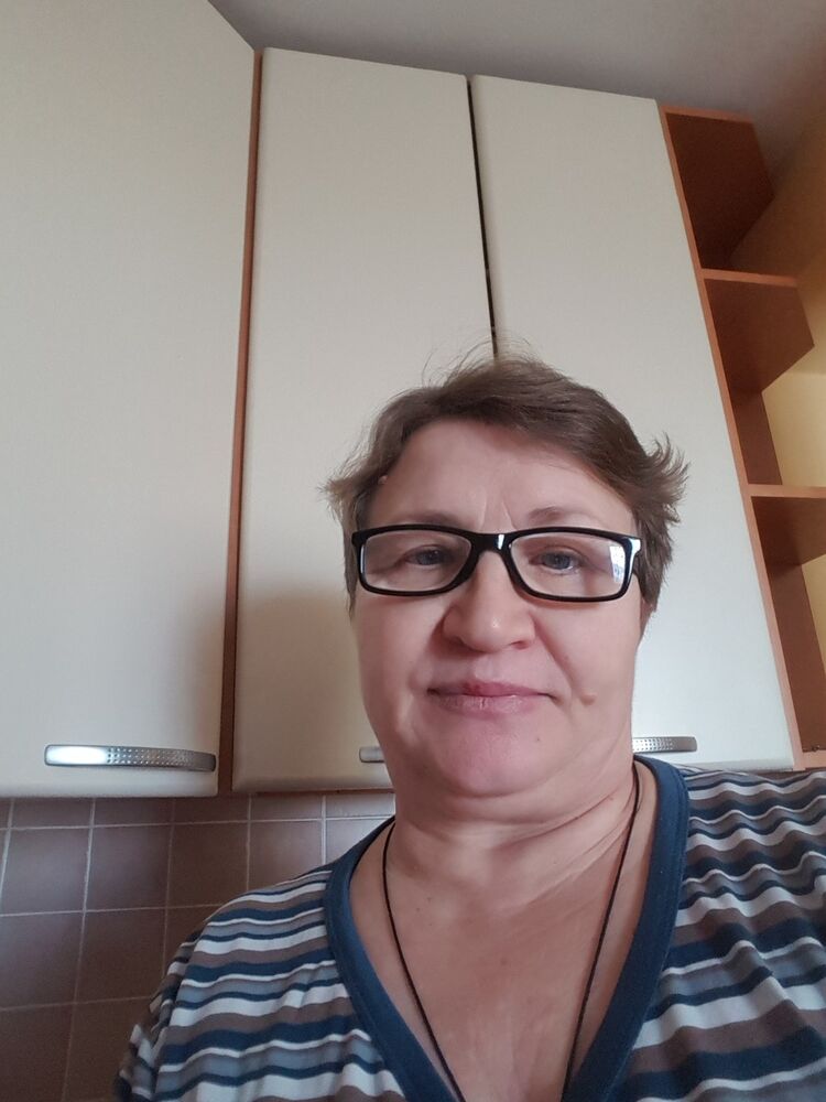  11381067  Alexandra, 62 ,    