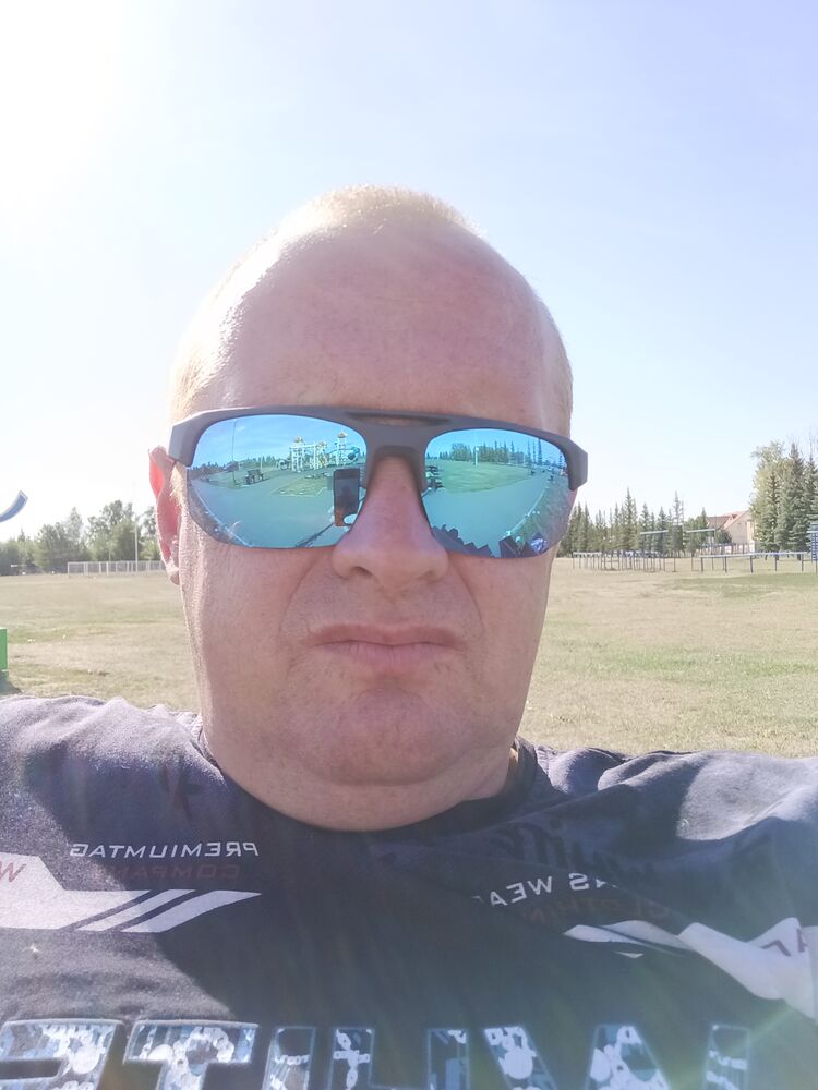  37053047  , 43 ,    