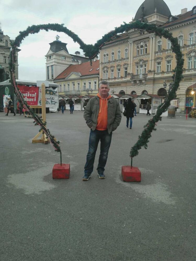  ,   Milos, 34 ,   , 