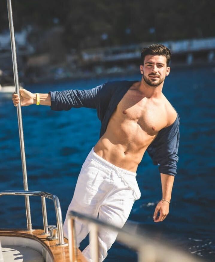  51727177  Nicola, 42 ,    Forest Hills