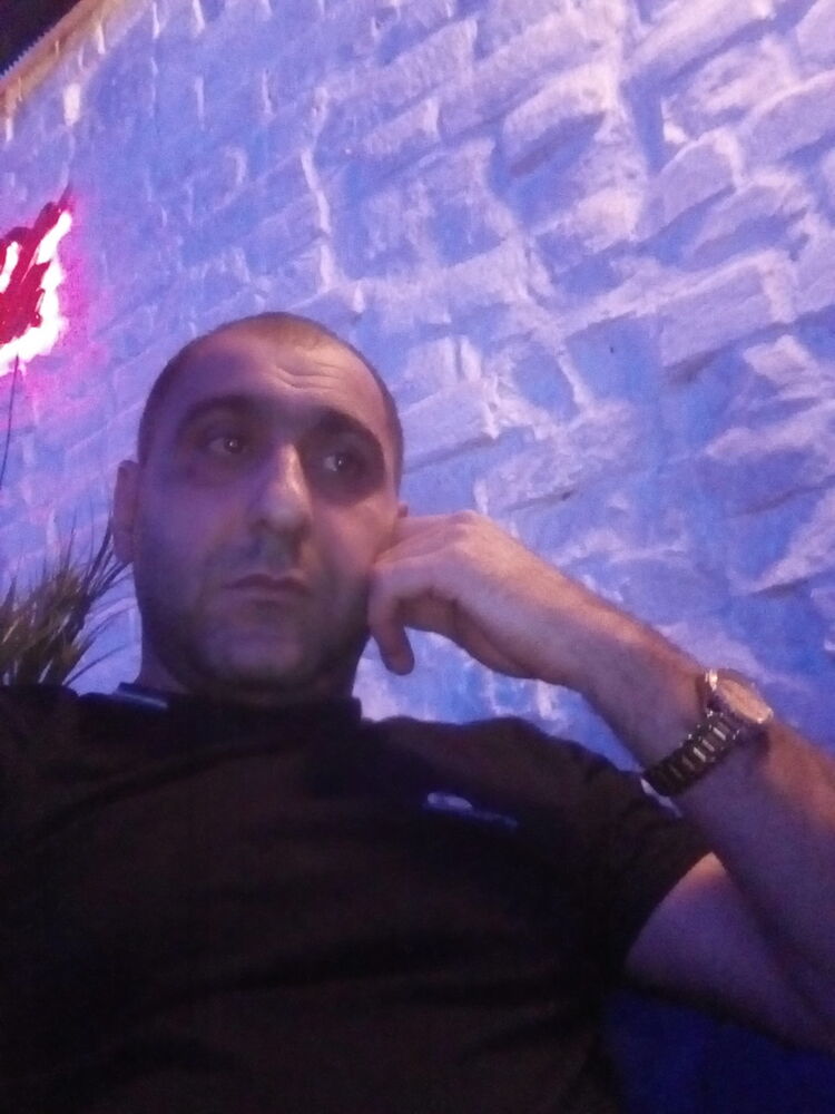  ,   Armen, 44 ,   ,   , c 