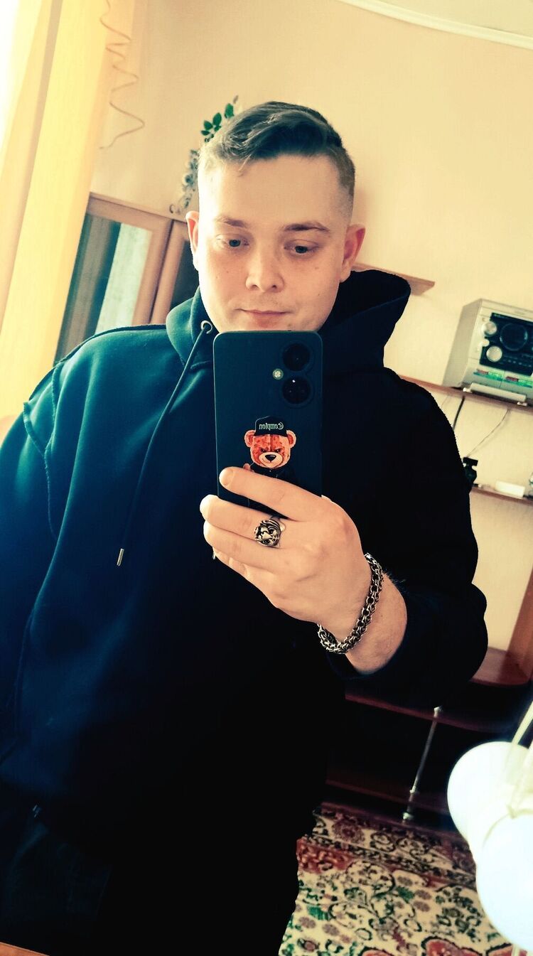  33748027  , 25 ,    