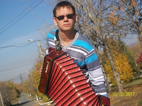  18947977  PAVEL, 36 ,    