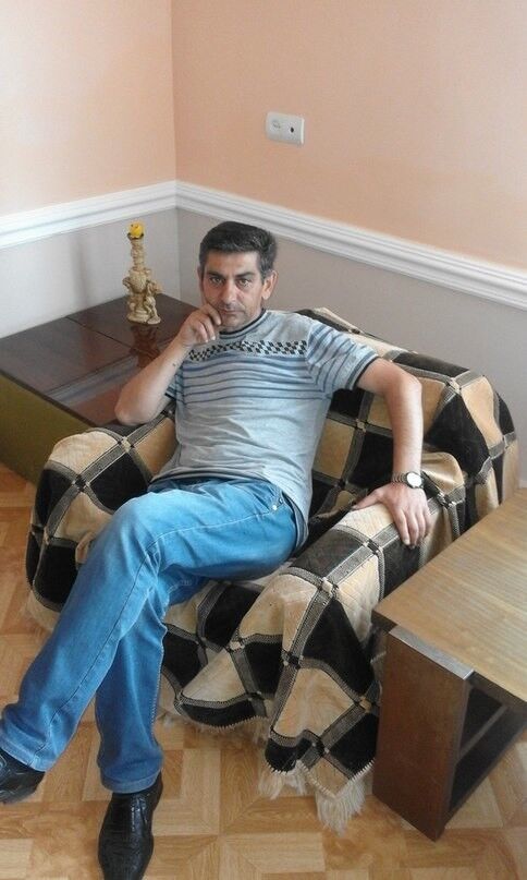  7537647  Arayik, 55 ,    