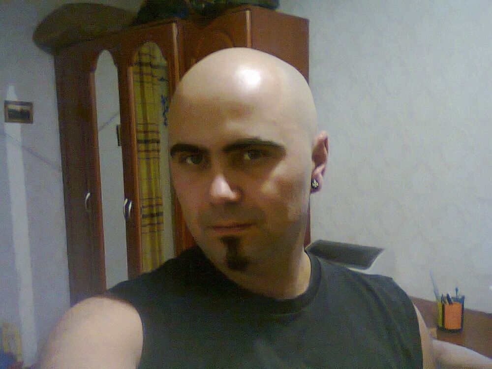 11097327  Adam, 38 ,     
