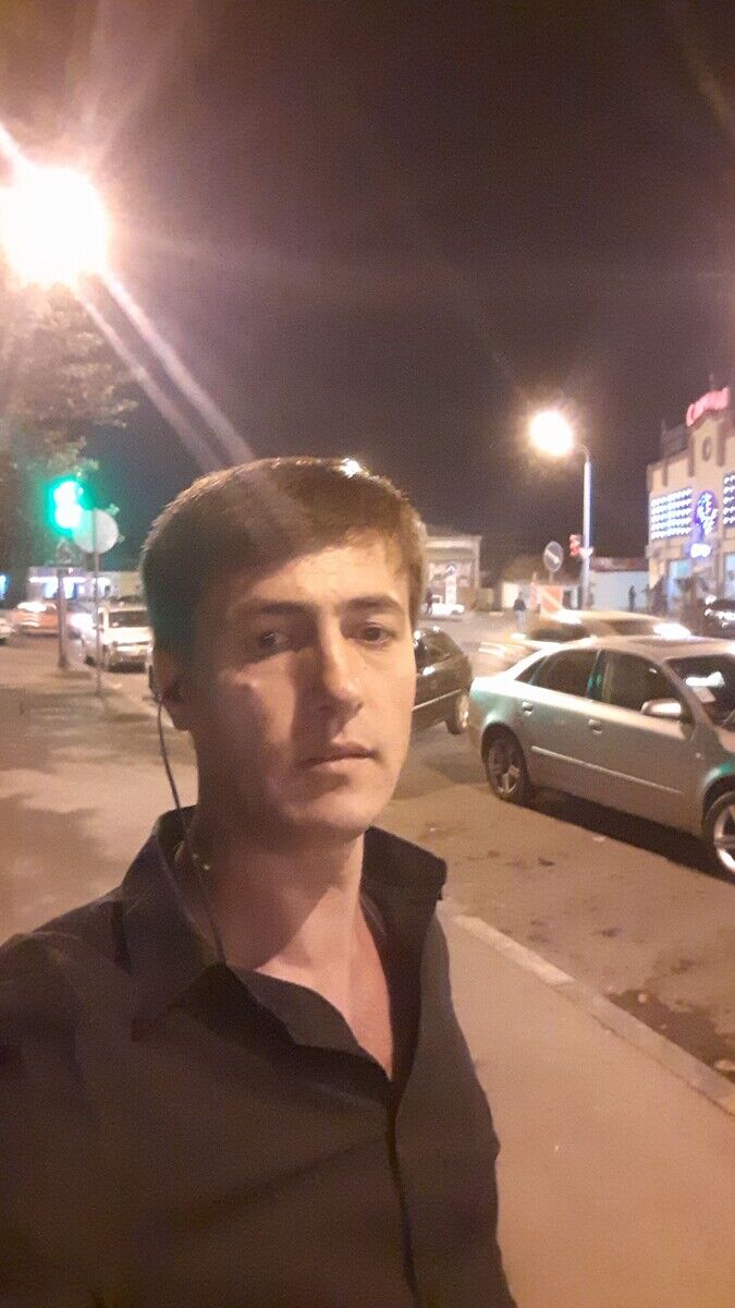  21261687  , 37 ,    