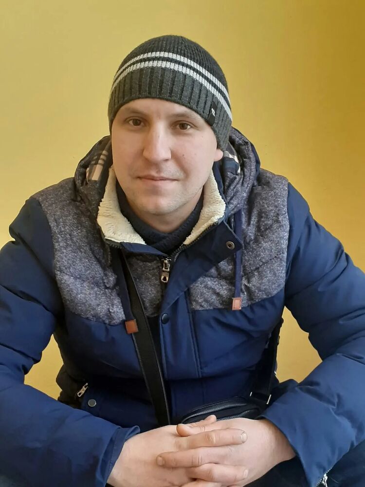  36758557  Alexandr, 41 ,    