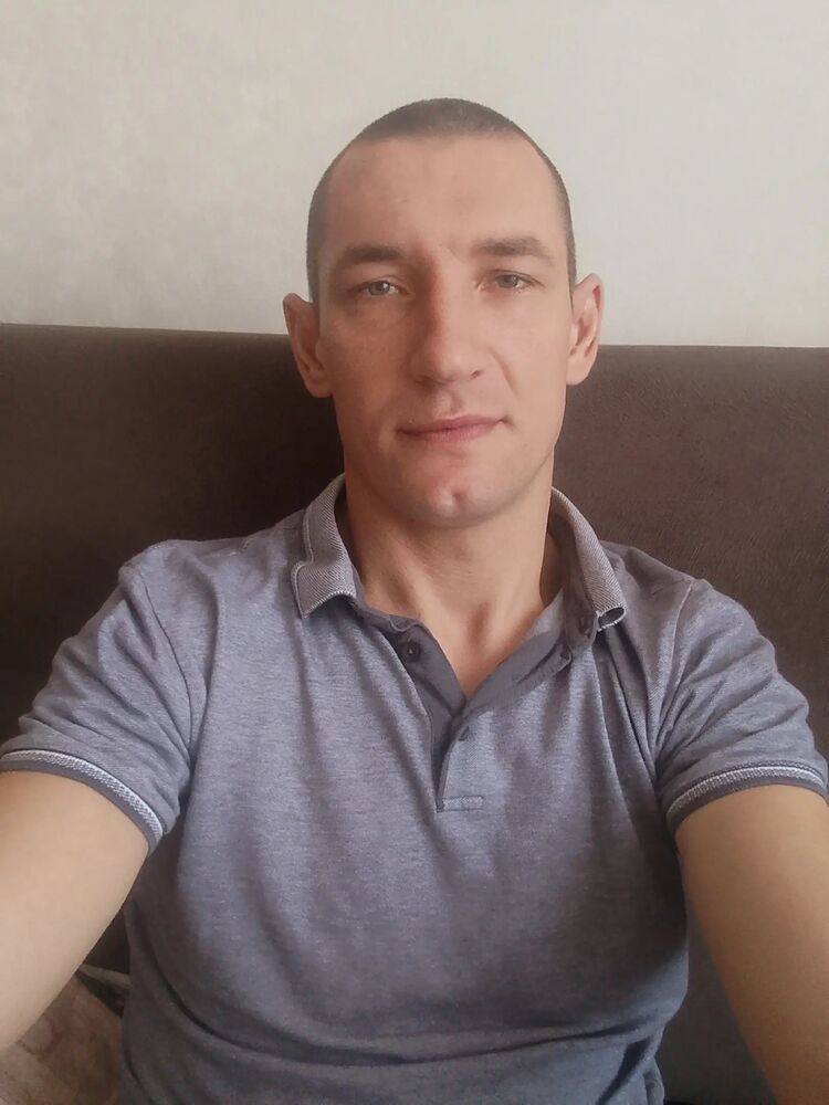  47702087  , 33 ,    