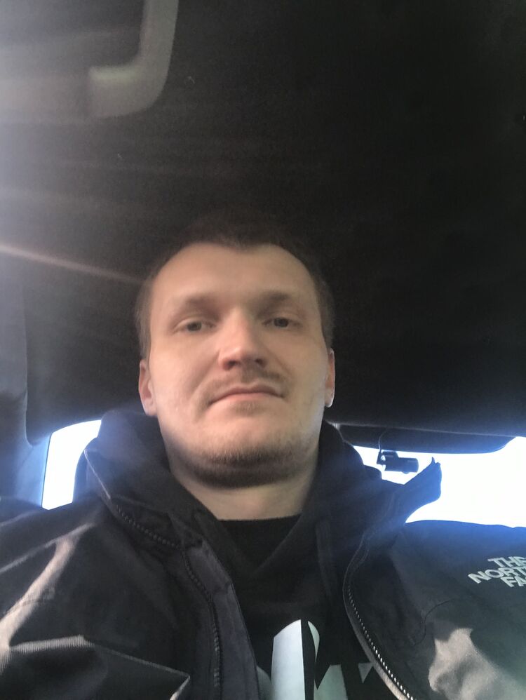  49712727  , 31 ,    