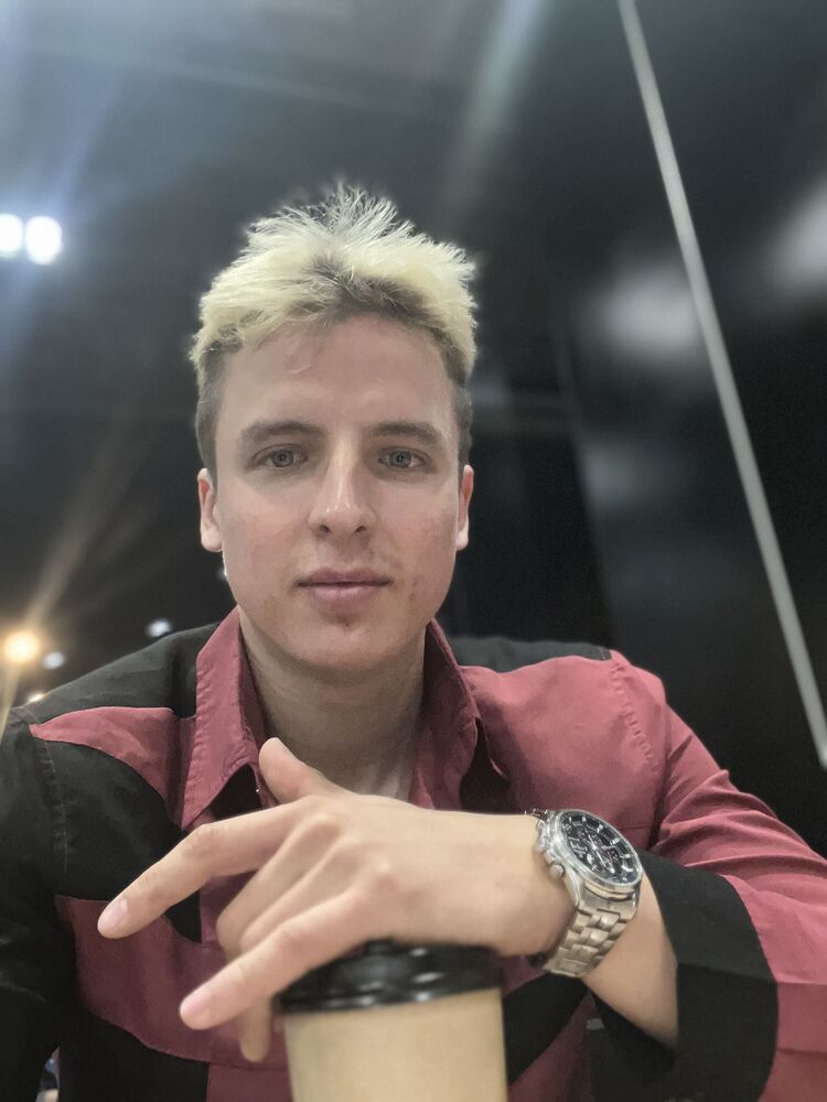  ,   Vladislav, 29 ,   ,   