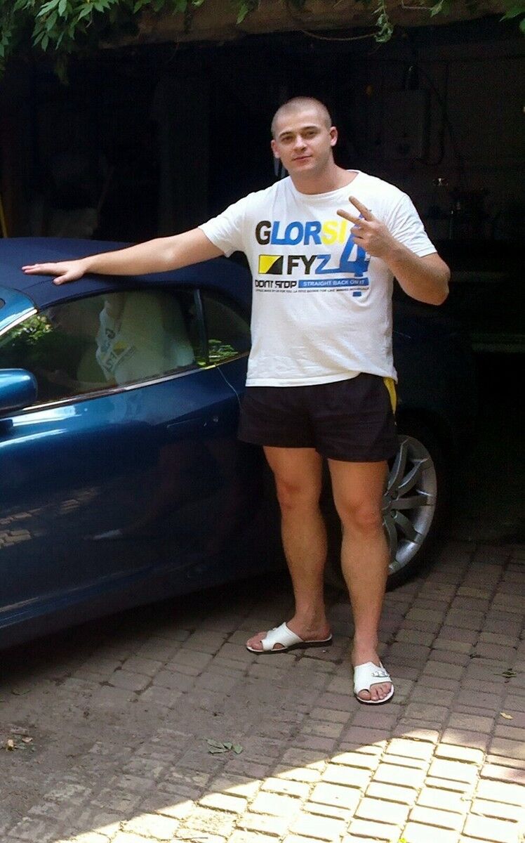  5242477  Sergei, 43 ,    