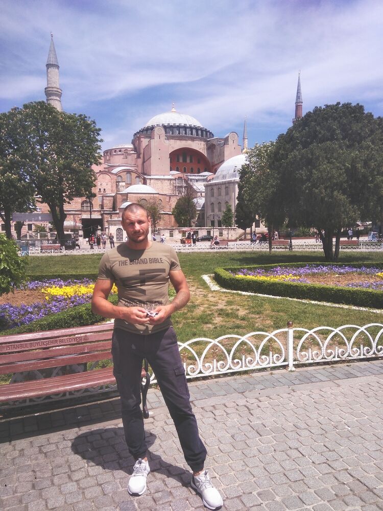  53056957  Sergey, 46 ,    