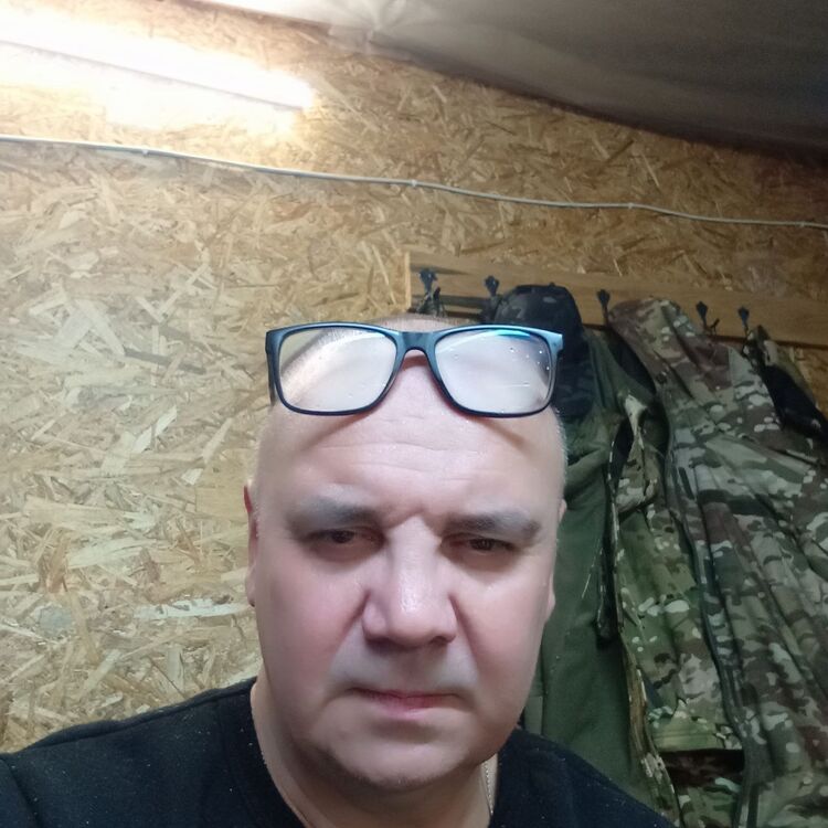  48352777  , 46 ,    