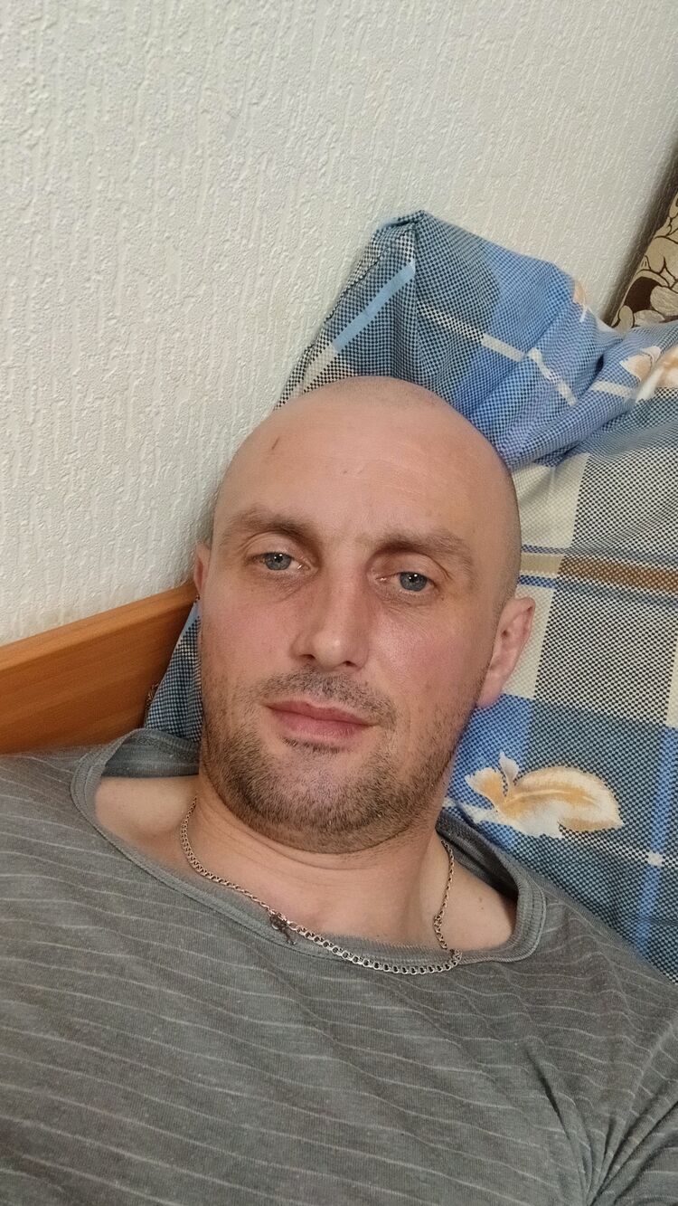  ,   Denis, 41 ,   ,   , 