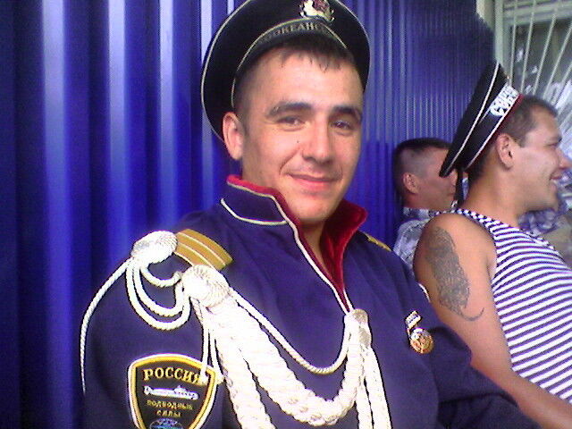  ,   Artiom, 39 ,   