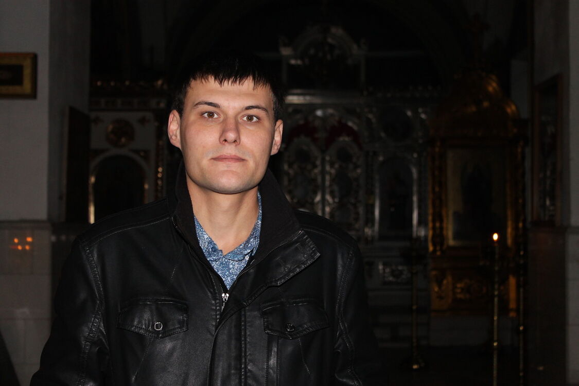  4253257  Andrs, 39 ,    