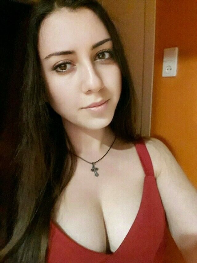  46935147  , 25 ,    