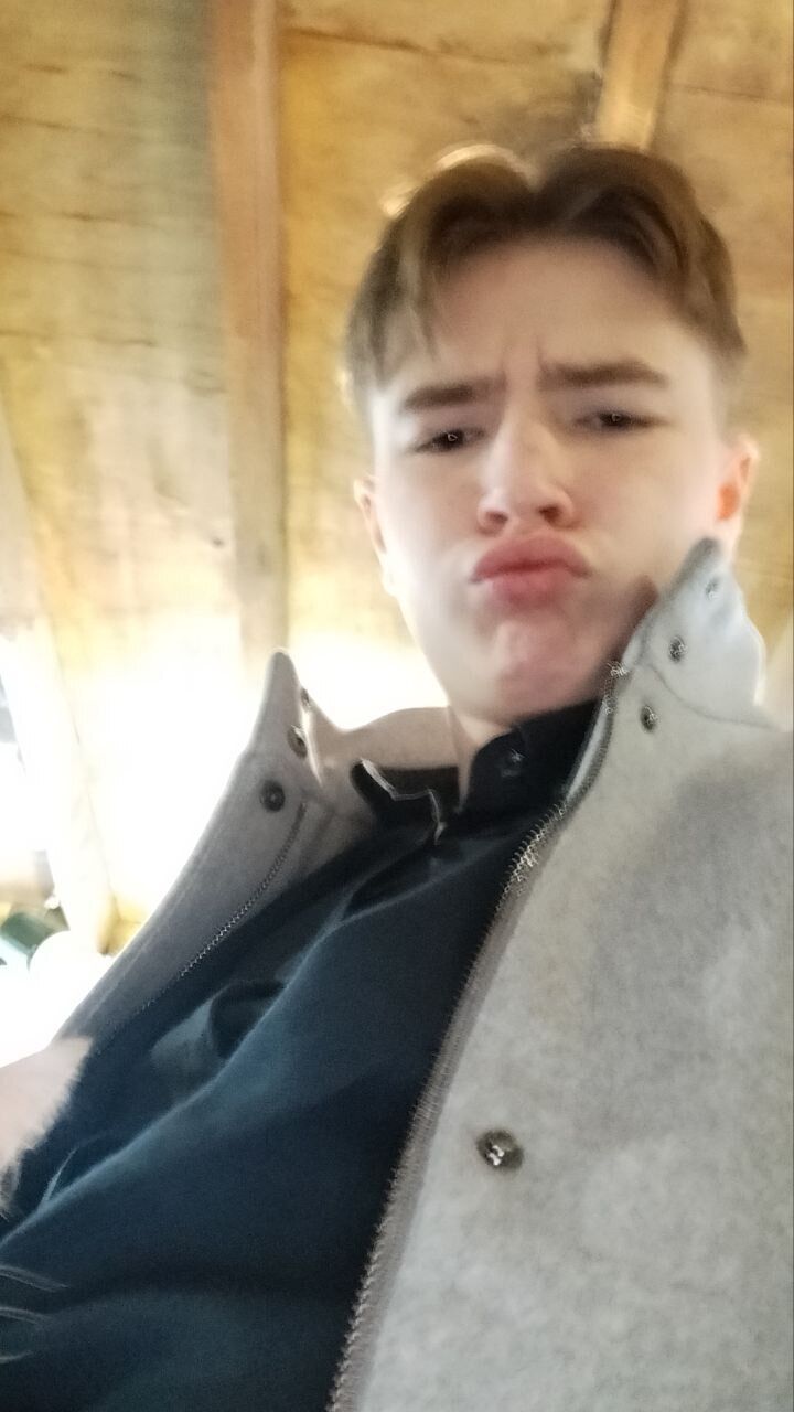  41318807  , 20 ,    