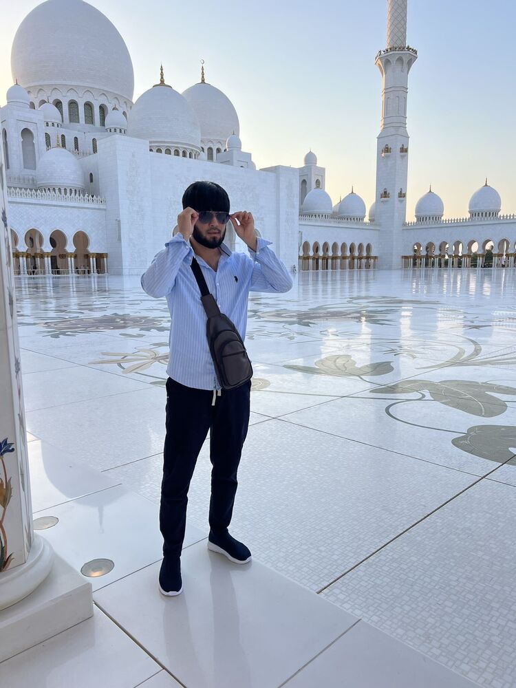  54542957  Azamat, 29 ,    