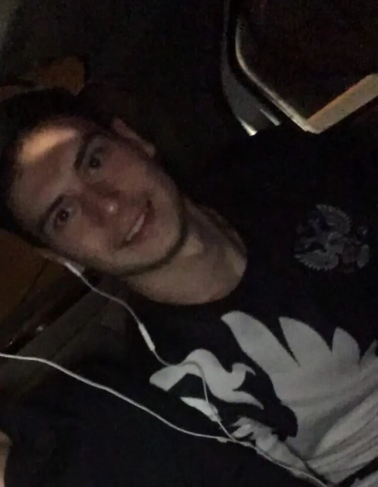  37012237  , 23 ,    