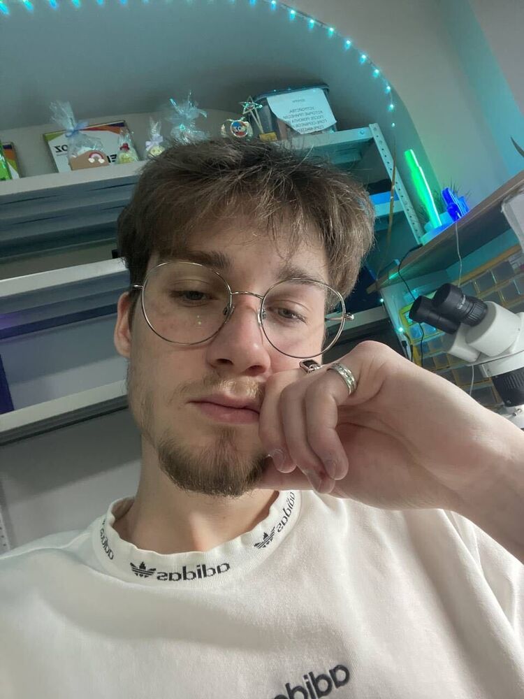  36522357  , 21 ,    -