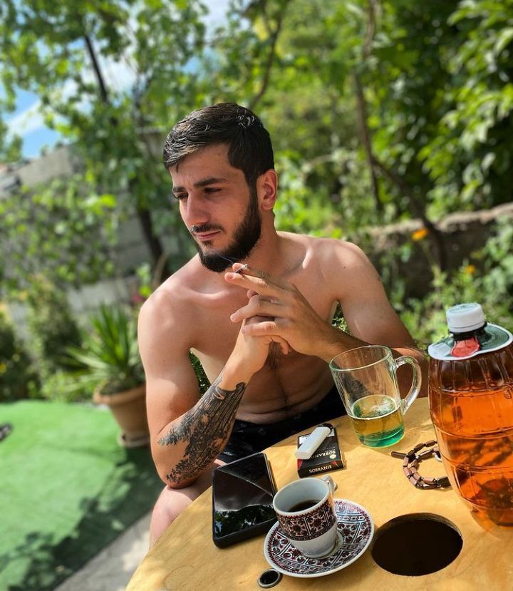  29544317  Aram, 26 ,    