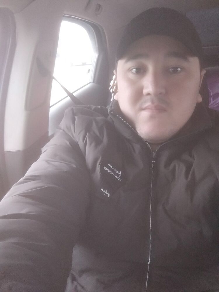  ,   Elbek, 37 ,   ,   , c 