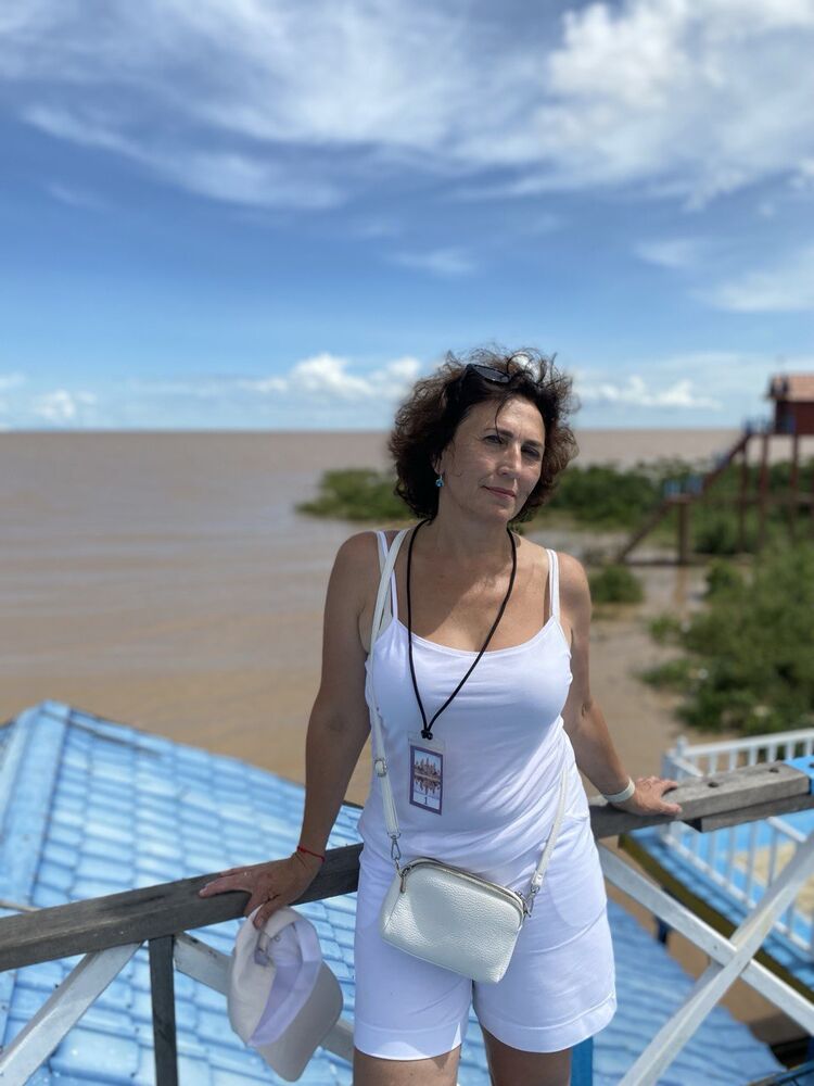  ,   Marina, 54 ,   , c , 